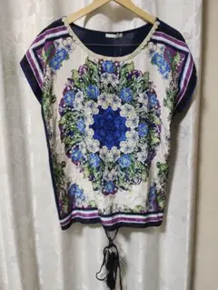 sacai】ペイズリー柄 バックプリーツ Tシャツ⭐︎サイズ2⭐︎古着