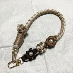 ナチュラル系 スマホストラップ ハンドストラップ パラコード お花 ハンドメイド