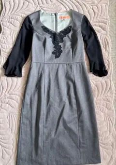 SunaUnaグレーと黒の刺繍長袖ワンピース