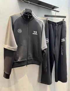 2026年最新】Y-3 ジャージ セットアップの人気アイテム - メルカリ