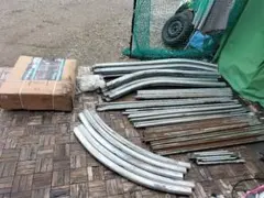 名古屋市引取限定　ウリン 30×105×1800 18枚＋おまけ5枚 名古屋市引取限定 ウリン 30×105×1800 18枚＋おまけ5枚 - メルカリ
