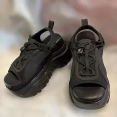 極美品！ SLY CHUNKY TECH SNEAKER サンダル 厚底 黒 Lのサムネイル