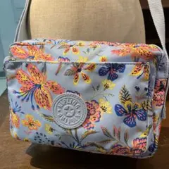 Kipling ショルダーバッグ 花柄 ライトブルーのサムネイル