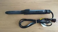 ヴィダルサスーンVS　コテ　カールヘアアイロン