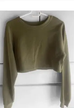 Bershka クロップドスウェット S カーキ