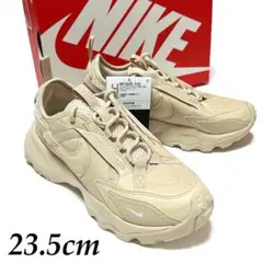 新品　箱あり　23.5㎝　ナイキ ウィメンズ TC7900　ベージュ　ローカット