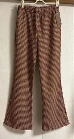 アースミュージックアンドエコロジー カットソーフレアパンツ 千鳥格子柄