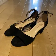 スエード生地　パンプス　黒　フォーマル　ブラック　カジュアル　式