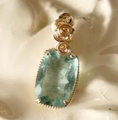 ハンドメイドペンダントトップ⭐︎モスアクアマリン(非加熱)