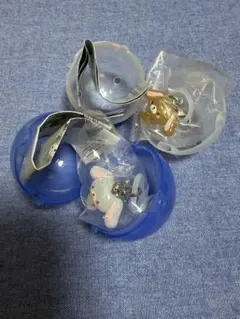 サンリオキャラクターズ ゆるっとめじるしアクセサリー しろうさ ・くろうさ