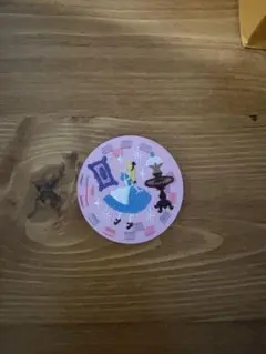 Disney刺繍缶バッジ　不思議の国のアリス