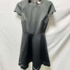 TED BAKER ワンピース ブラック スカラップデザイン 上品可愛い フレア