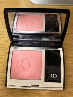 DIOR ROUGE BLUSH 831 PEACH PETAL ピーチペダル - メルカリ