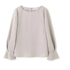 NATURAL BEAUTY BASIC ブラウス　Sサイズのサムネイル