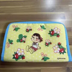 ペコちゃんマルチカバー 不二家 ペコちゃん クリアマルチケース Lサイズ ペンケース 小物