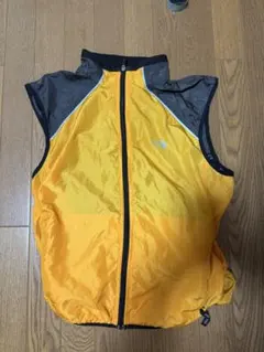 THE NORTH FACE ノースフェイス　ナイロンベスト　黄色