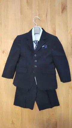 男の子フォーマルスーツ
