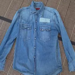 Levi's デニムシャツ Mサイズ