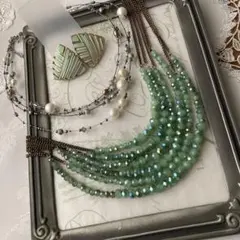 多層ネックレス2種　両耳ピアス1組　3点セット　古い物がお好きな方へ！