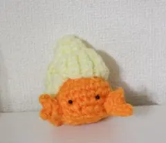 ハンドメイド ハッピーカラーのヤドカリ あみぐるみ - メルカリ