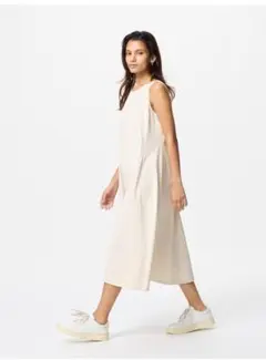 【新品タグ付き】ユニクロ ウルトラストレッチワンピース 丈短め