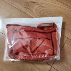 【未使用】UNIQLO非売品マルチポケットミニショルダーオレンジ