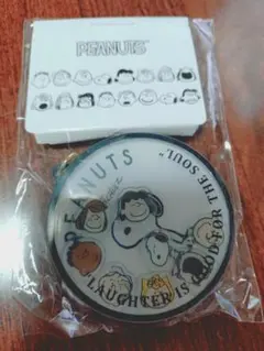 Peanutスヌーピーバックチャーム、シャカシャカキーホルダー