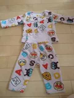 【24時間以内発送】アンパンマン モコモコ暖かベビーパジャマ 90cm 前開き
