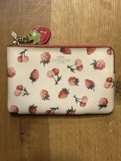 COACH いちご柄 チェリー柄 ポーチ