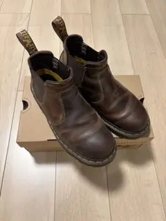 Dr. Martens ブラウン サイドゴアブーツ
