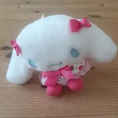 可愛いシナモロールのぬいぐるみ