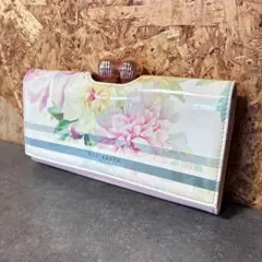 TED BAKER テッドベイカー 長財布 がま口 ピンク 花柄 フラワーのサムネイル