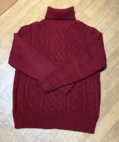 GU ジーユー　ケーブル編み タートルネックセーター (レッド・Sサイズ)