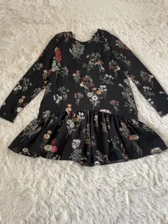 ZARAフラワープリント黒オールインワン M