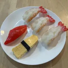 食品サンプル　お寿司キーホルダー　ダイソー　マグロ・玉子・えび