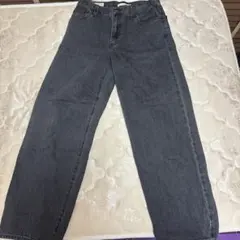 美品　Levi's　フレアパンツ　ブラックデニム