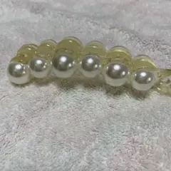 ⭐️バナナクリップ：パールのような飾り付き：10cm位：オシャレ可愛い❤︎"