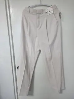 UNIQLO 感動タックパンツ丈長めLサイズ