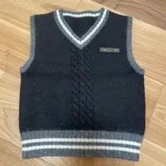 COMME CA DU MODE コムサVネックベスト130cm