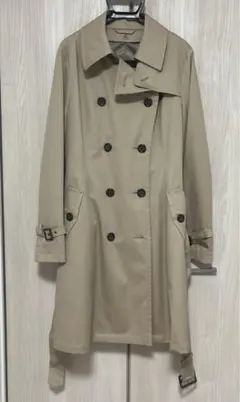 ベージュ ダブルブレスト トレンチコート　アオキ
