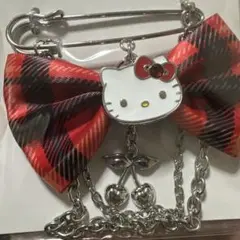 ハローキティ リボンブローチ チェーン付き