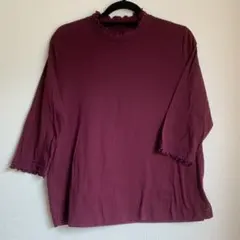 ミセス　おしゃれなフリル付きワインレッド　長袖カットソー