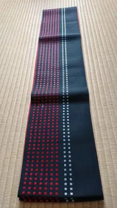 半幅帯 黒 赤 白 格子模様のサムネイル