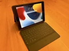 【美品】Apple iPad 第9世代 64GB Logitechキーボード付き