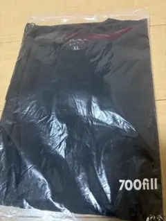 700fill XL 黒 Tシャツ