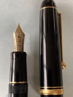 プラチナ プレジデント EF｜黒金の正統を貫く18Kの一本 万年筆 新品美