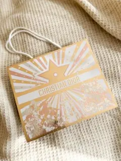 ディオール　クリスマス　限定ショッパー　2025 ホリデー