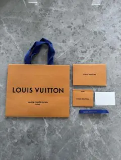 レターパック配送　美品　ルイヴィトン　プレゼントラッピング
