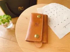 イルビゾンテ　レザーキーケース　ヌメ　美品
