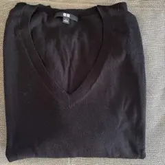 UNIQLO ブラック Vネック セーター Lサイズ